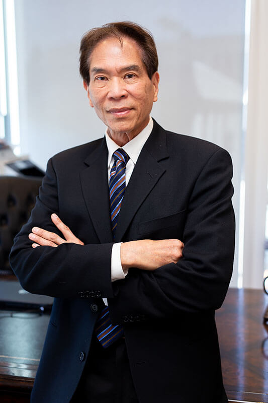 Lester Lee, MD - Newport Beach | Dr. Terry Dubrow