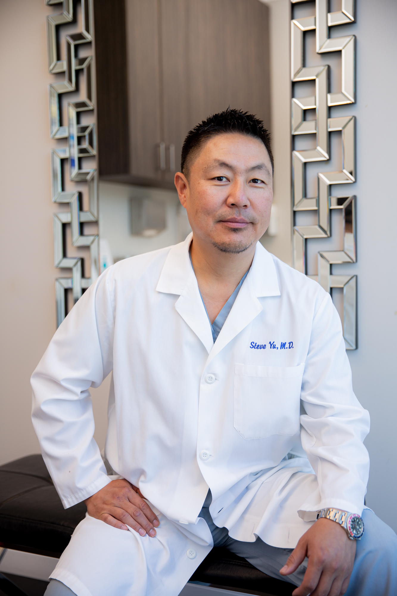 Dr steve yoon of the kerlan jobe orthopaedic group